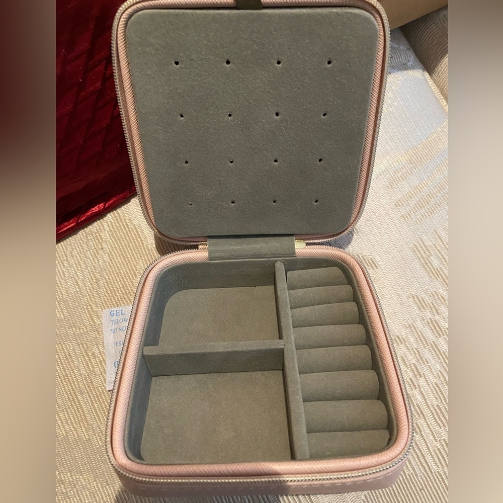 L travel jewellery box - Picture 2 of 2
